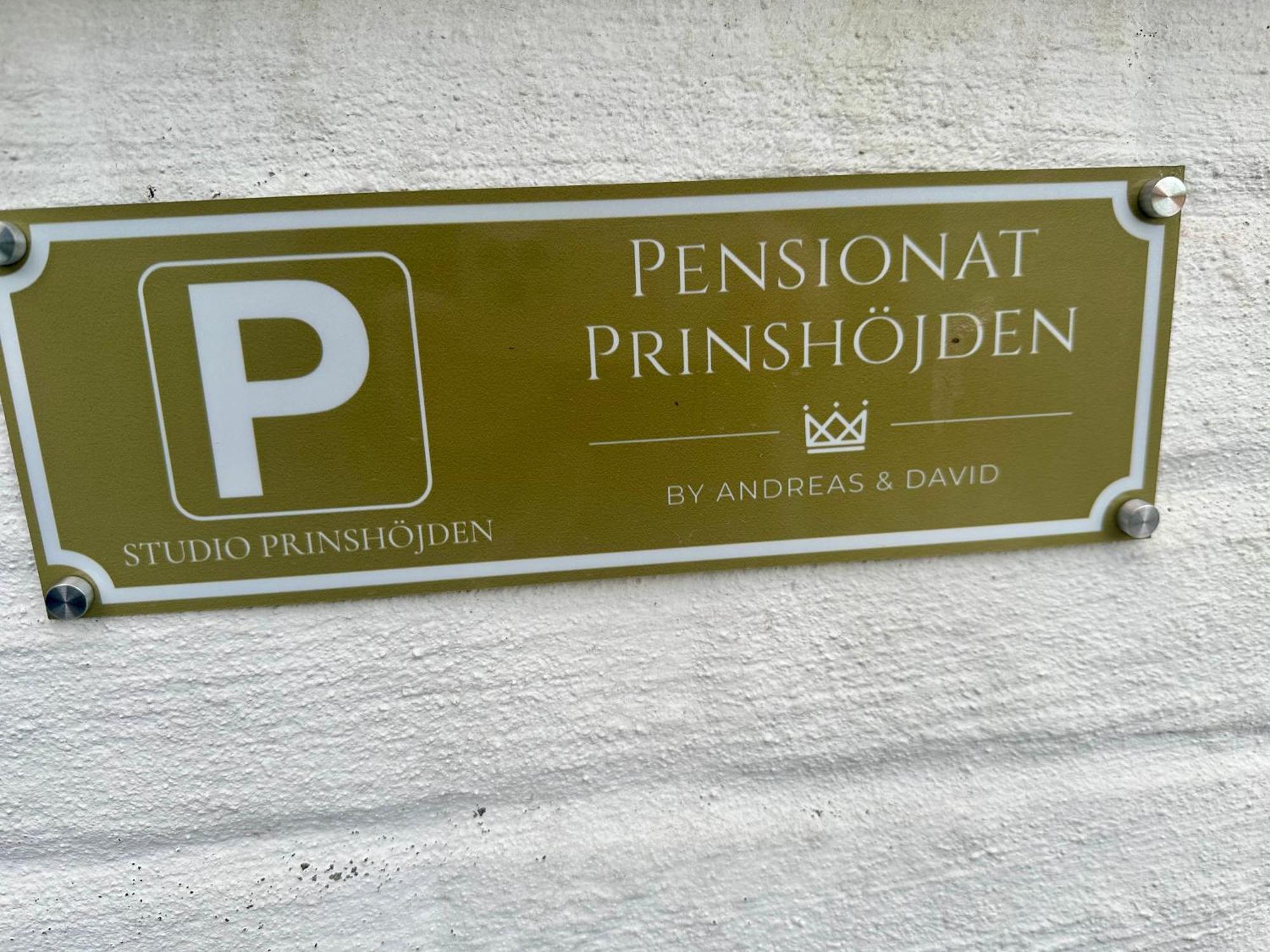 Pensionat Prinshoejden - Home Katrineholm Extérieur photo
